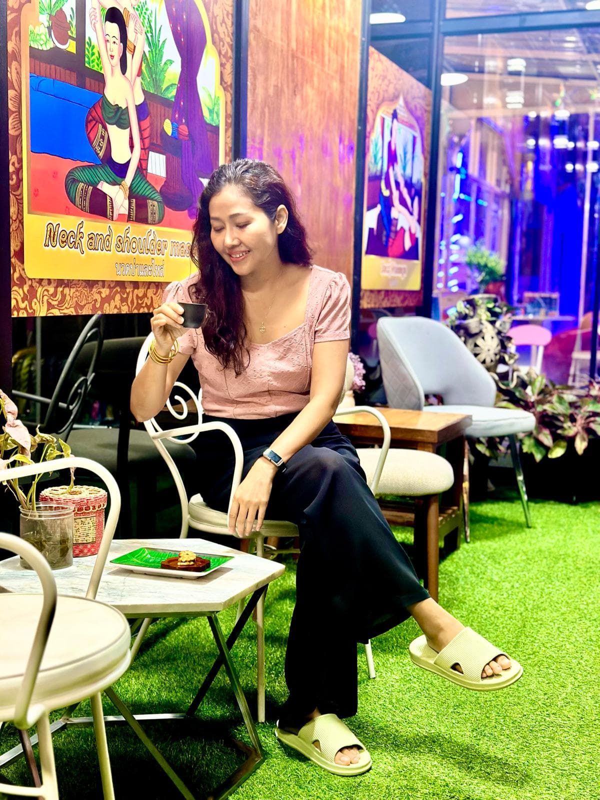 Customer enjoying herbal tea service